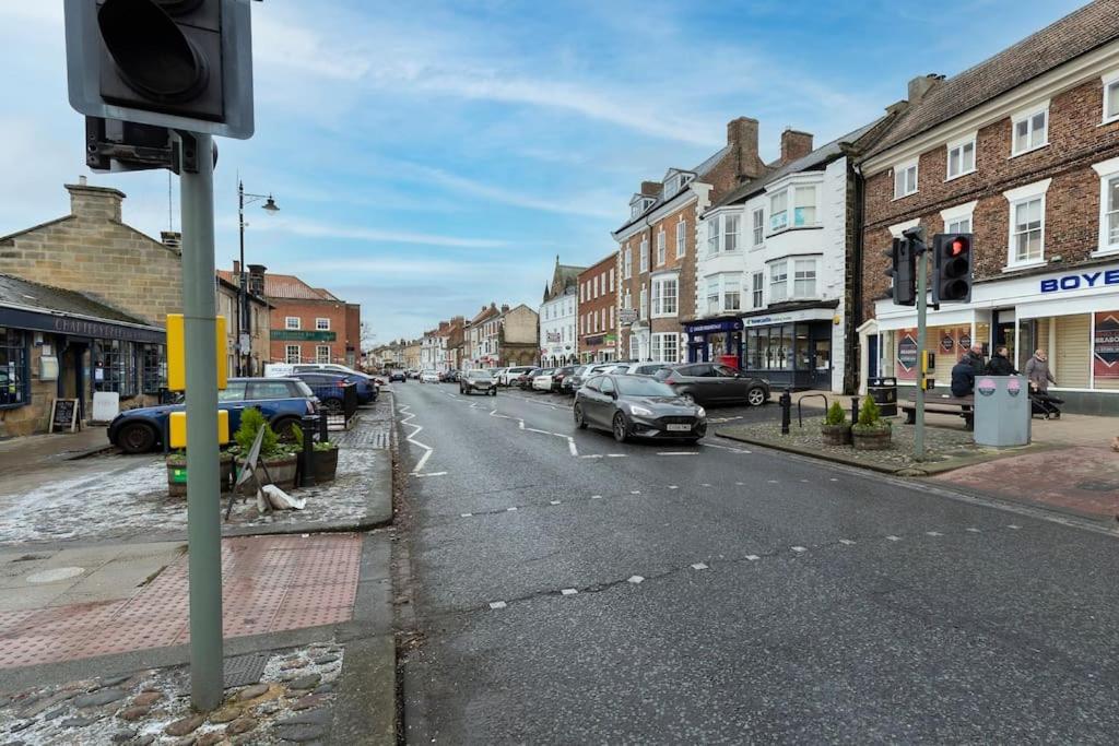 Villa In The Heart Of It! Stokesley Exterior foto